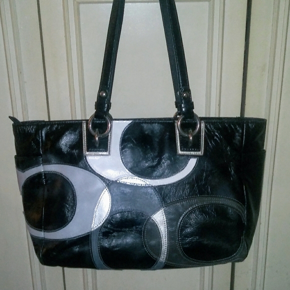 Coach Handbag - Picture 1 of 5